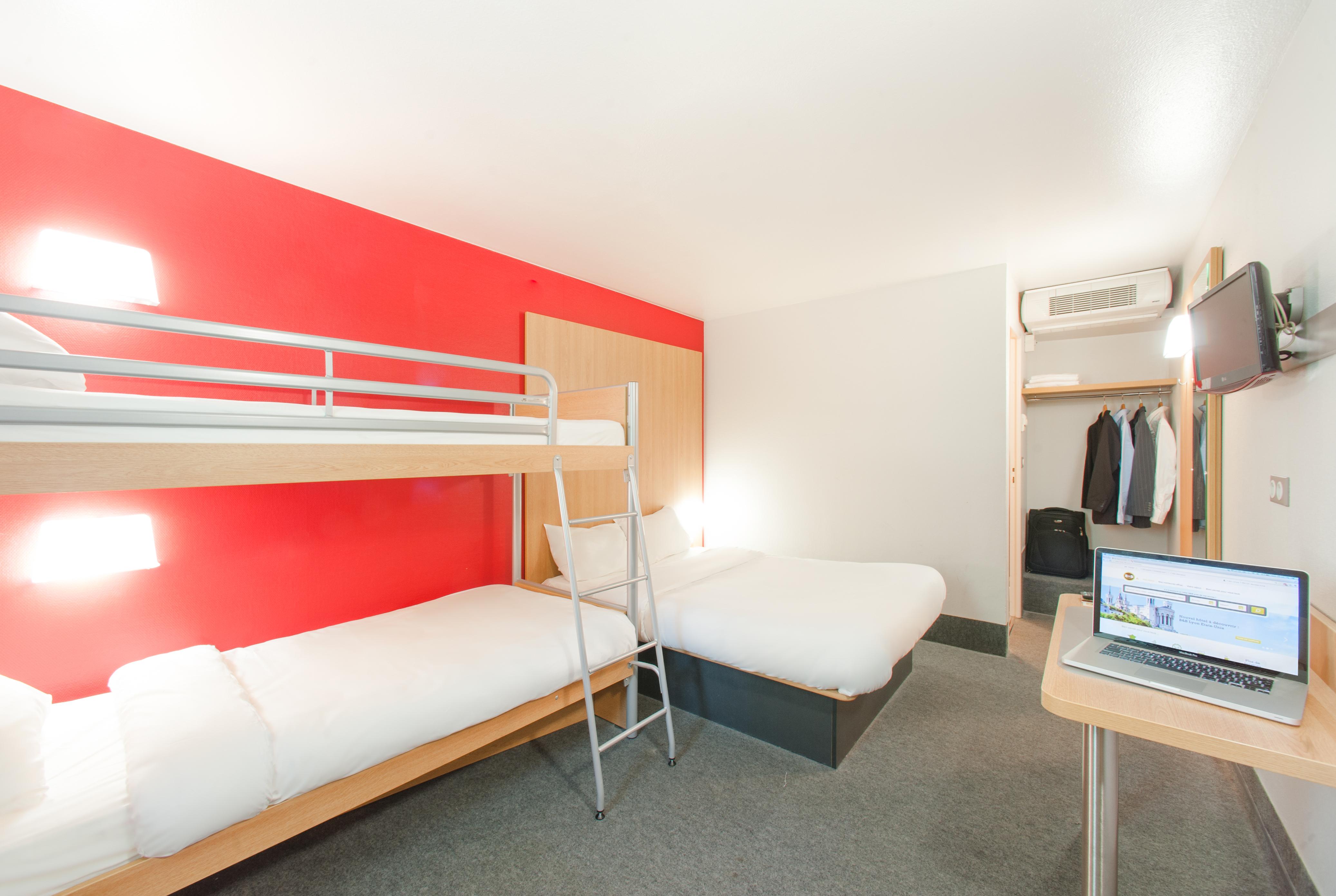 B&B Hotel Louveciennes Льо Порт-Марли Екстериор снимка