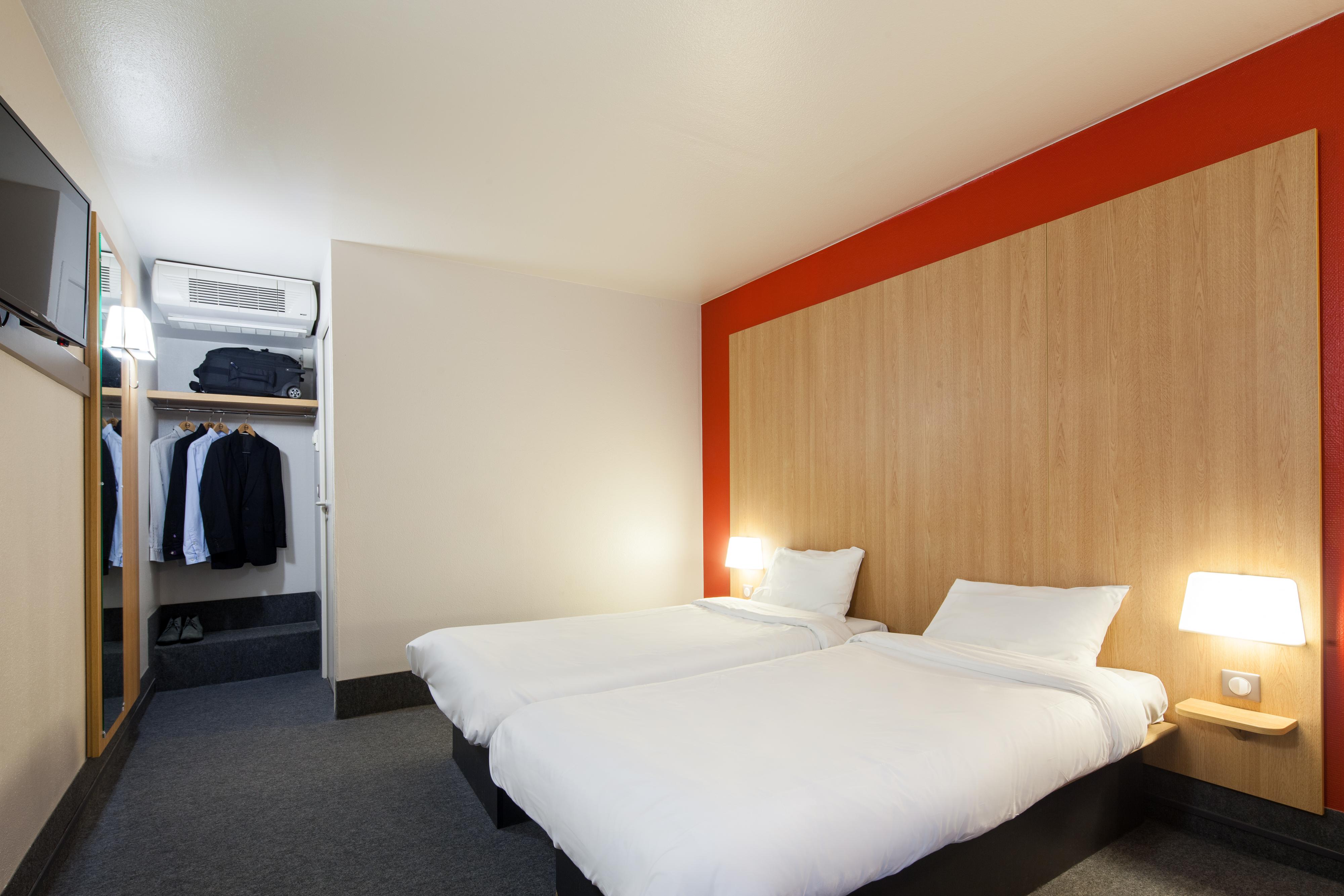 B&B Hotel Louveciennes Льо Порт-Марли Екстериор снимка
